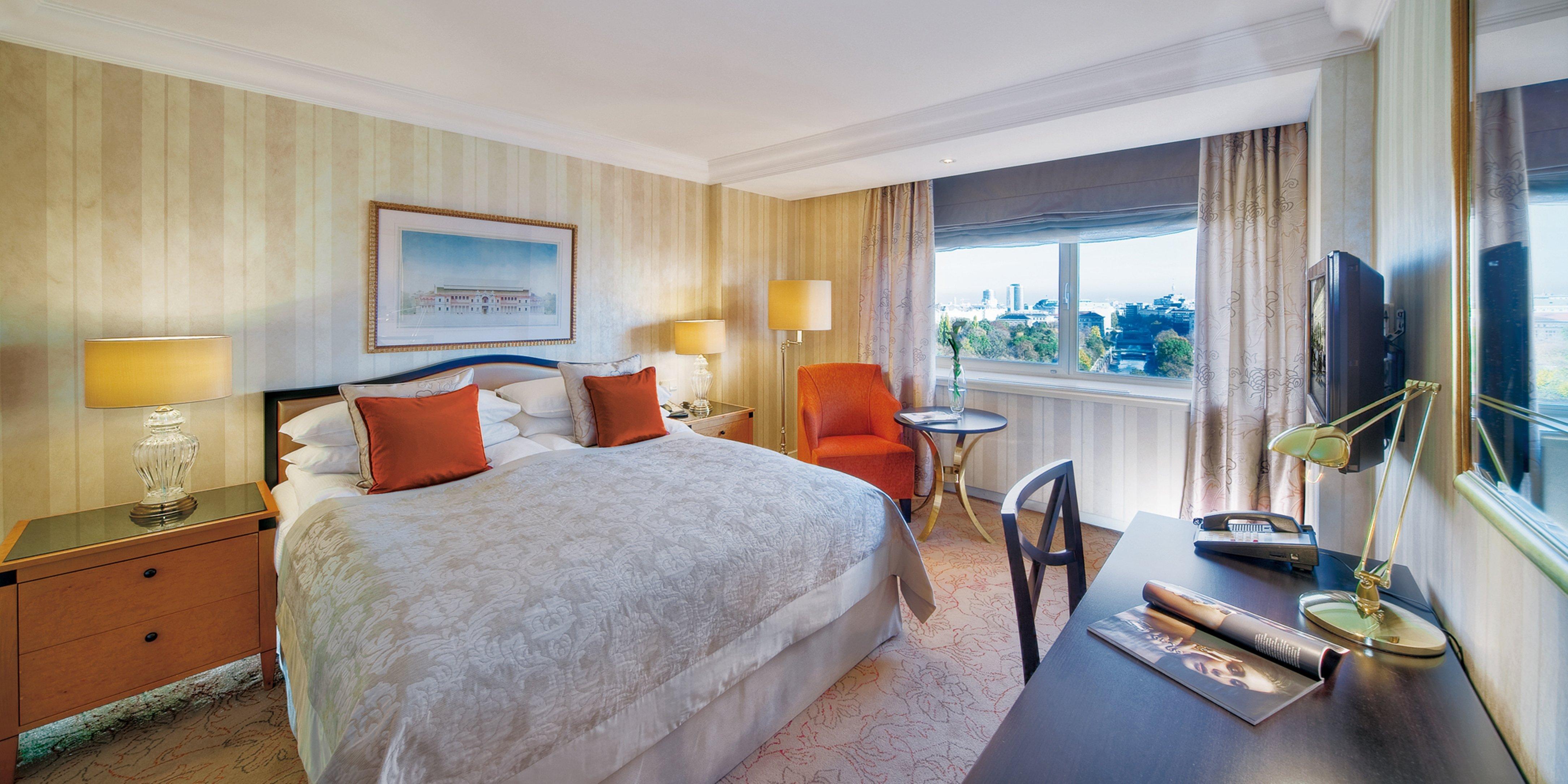 Hotel Hilton Danube Waterfront 4*