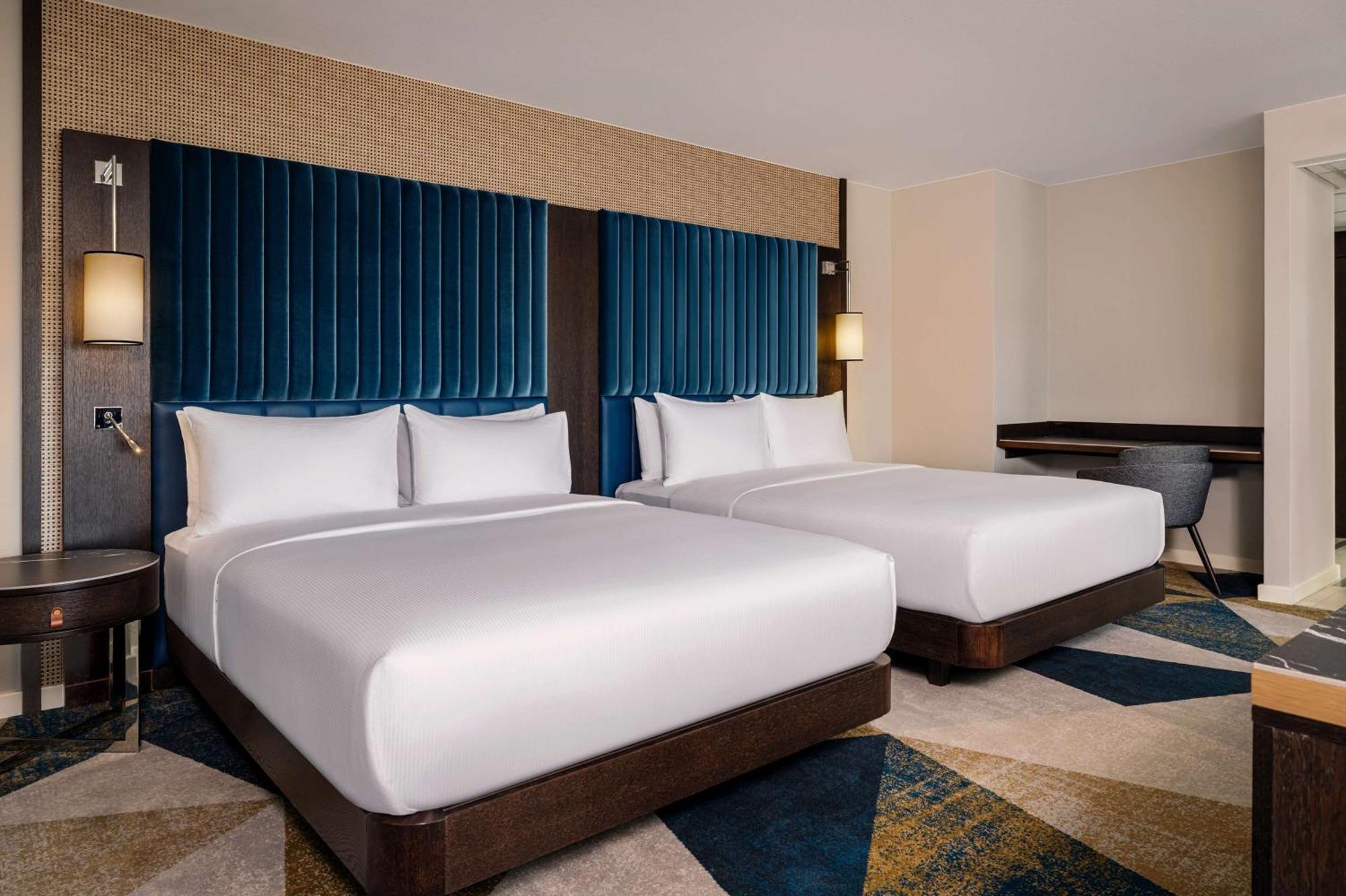 Hilton Danube Waterfront Hotel 4*