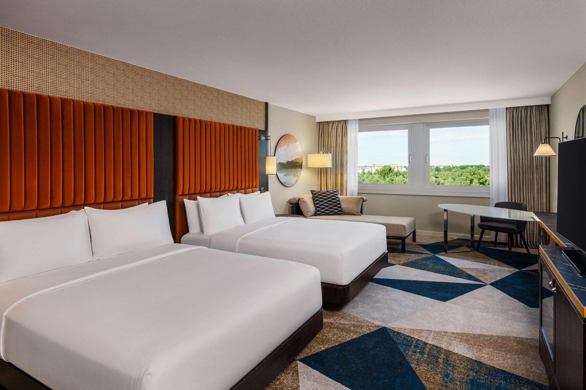 Hilton Danube Waterfront